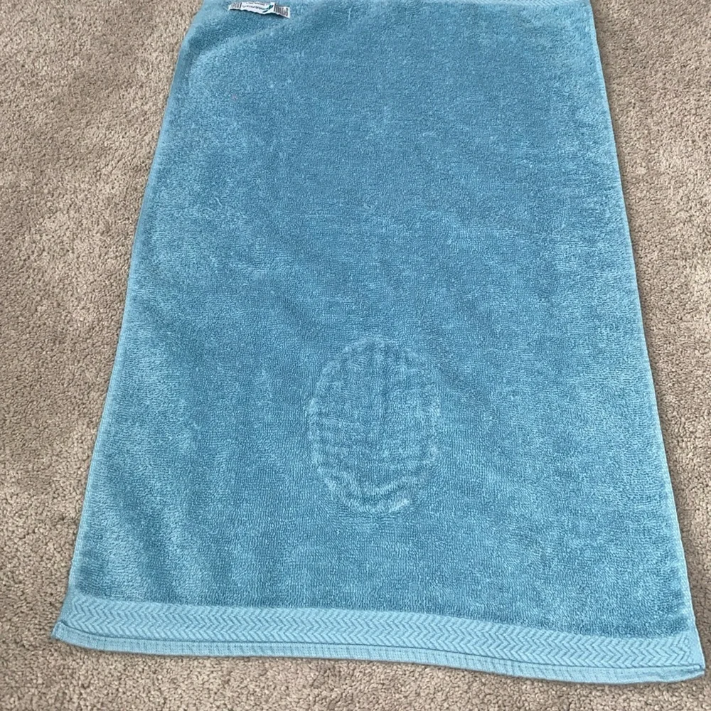 Fieldcrest cotton hand